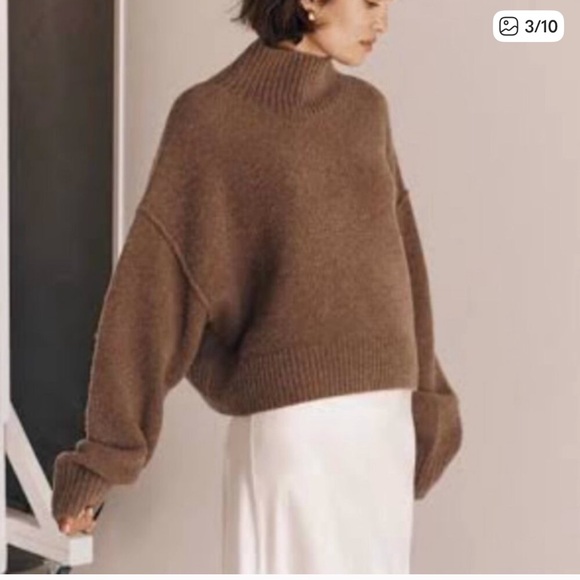 DISSH Sweaters - DISSH Cleo Cropped wool sweater XS Taupe